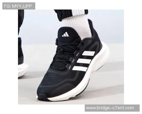 麦兜足球鞋的奇妙旅程探索儿童运动鞋的乐趣与成长